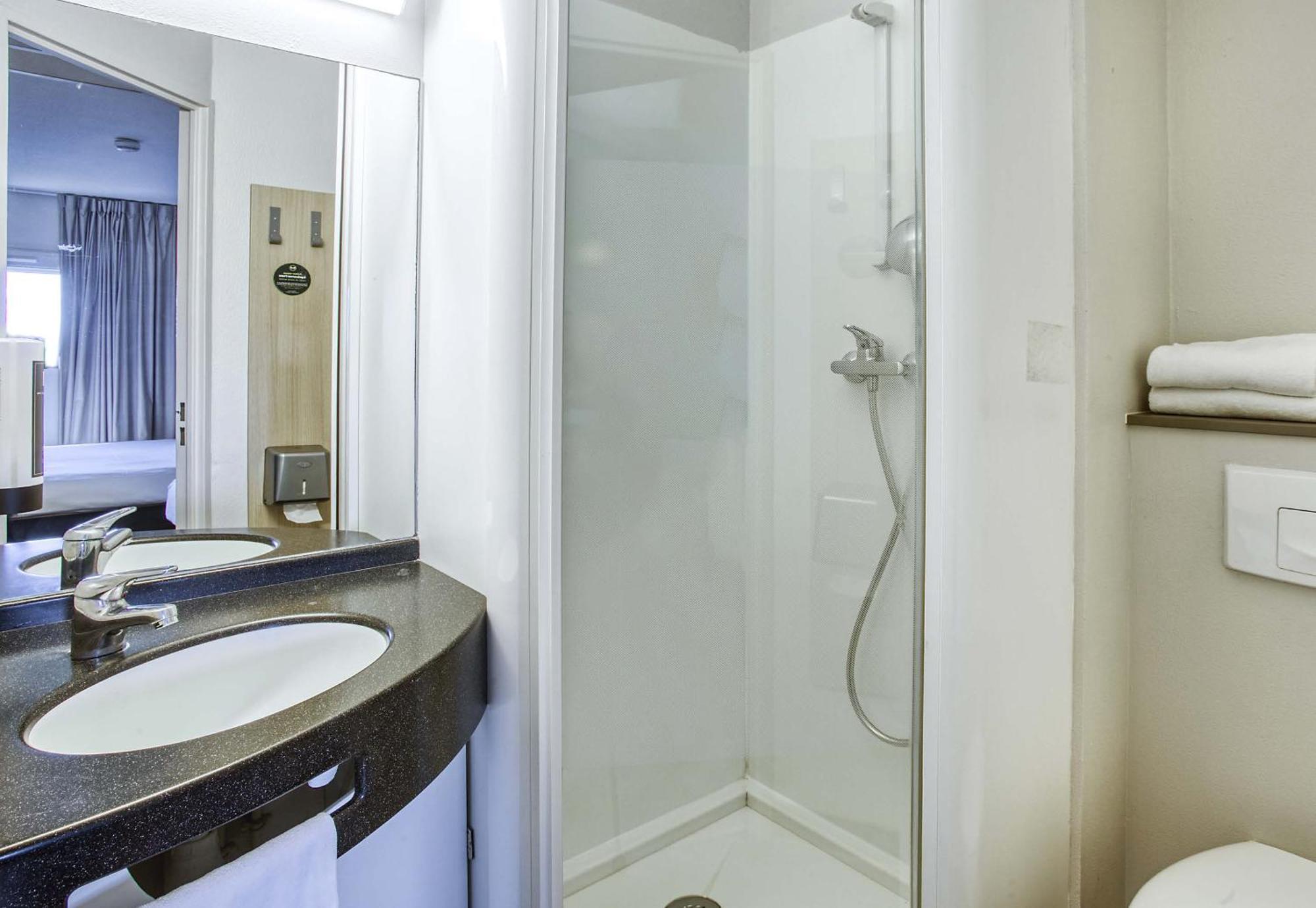 B&B Hotel Angouleme Le Gond-Pontouvre エクステリア 写真