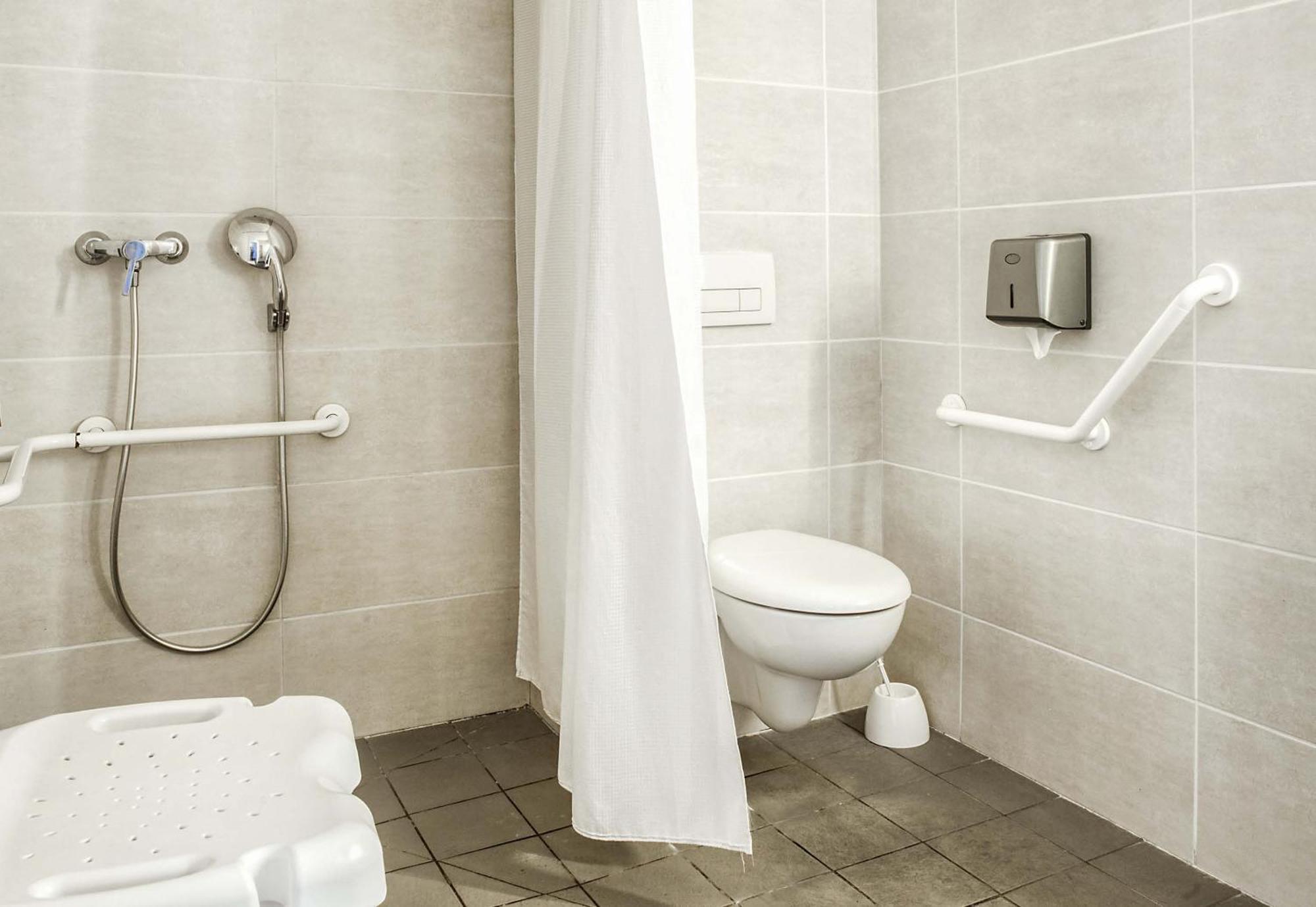 B&B Hotel Angouleme Le Gond-Pontouvre エクステリア 写真