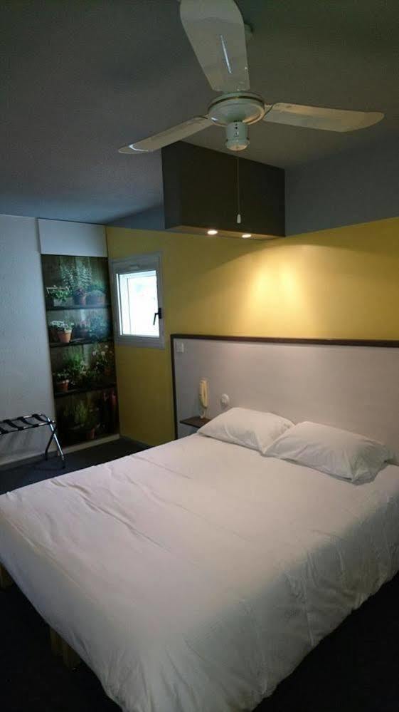 B&B Hotel Angouleme Le Gond-Pontouvre エクステリア 写真